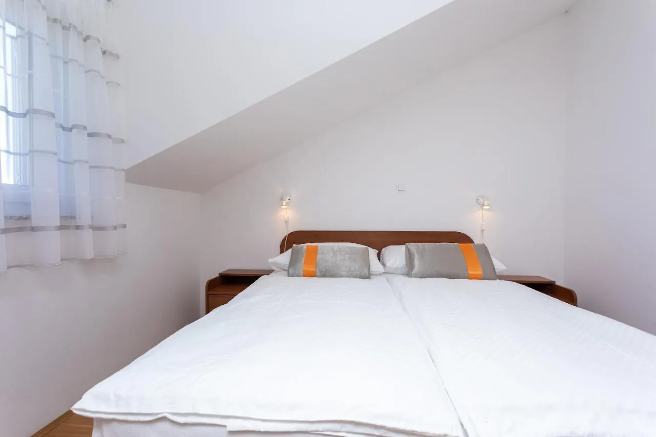 Apartments Crnekovic Jasna Baška 0*,  Hırvatistan